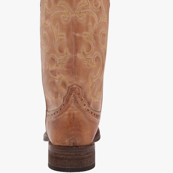 Roper - Picture 2 of 12